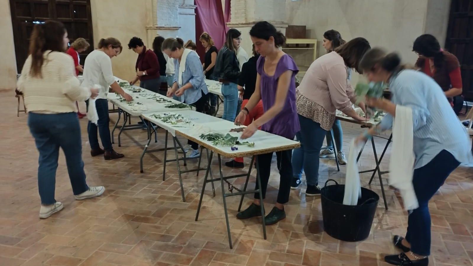 Taller tintes naturales 2023.