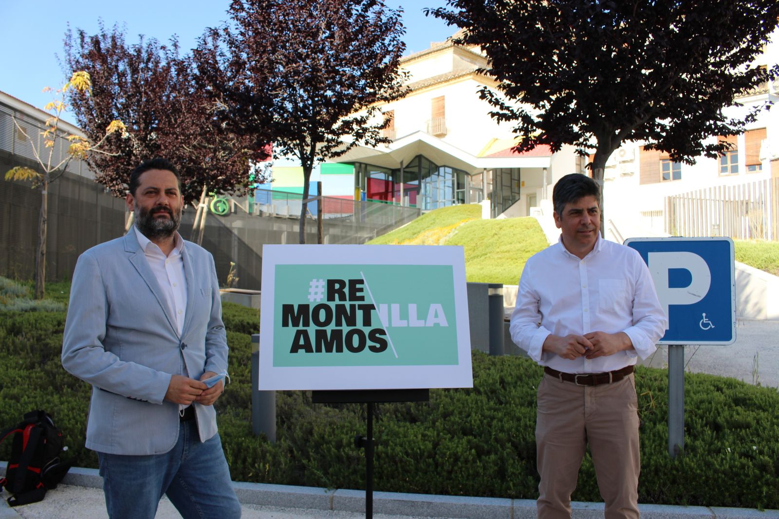 El concejal Manuel Carmona y el alcalde, Rafael Llamas.