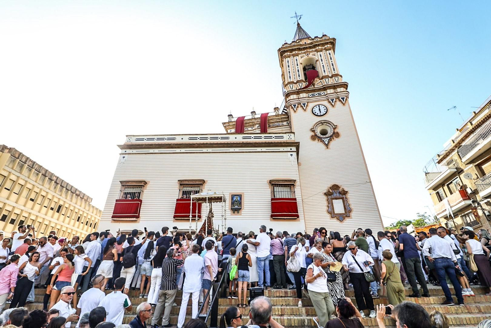 Magna Mariana Huelva 2025: Imágenes de la Virgen de Montemayor en su traslado