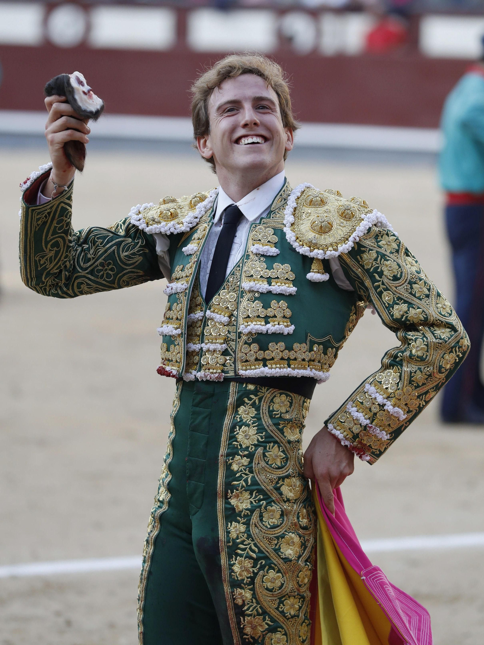 El diestro Román será apoderado por Nautalia Management