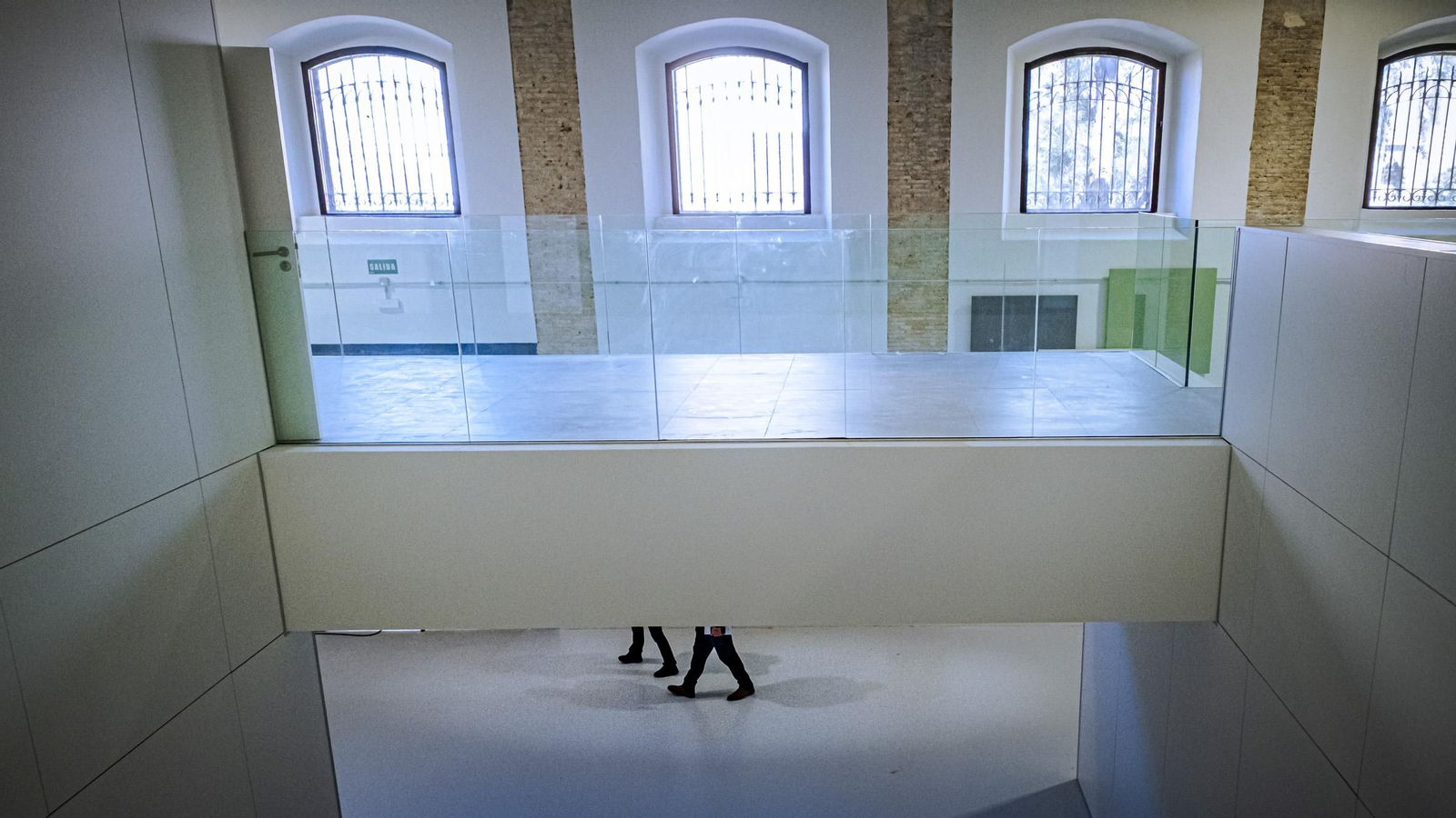 Las imágenes de cómo ha quedado el interior de los antiguos depósitos de tabaco en Cádiz