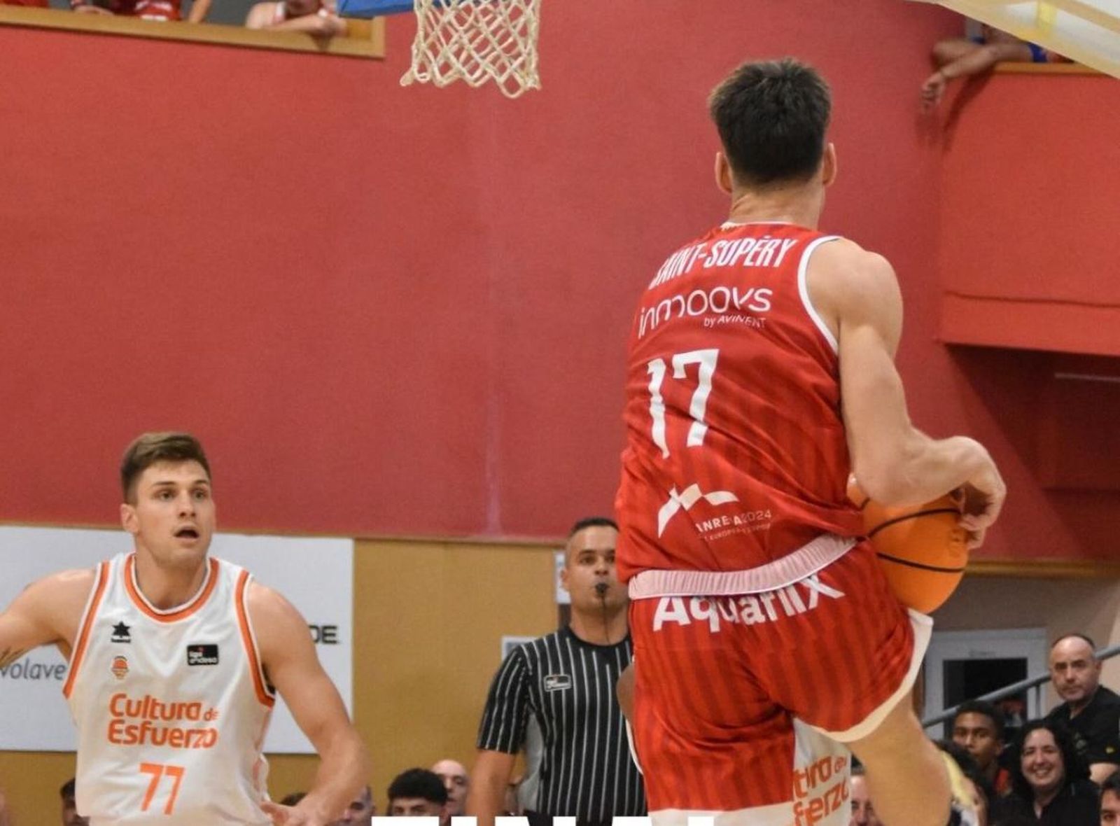 Saint-Supéry, frente al Valencia Basket.