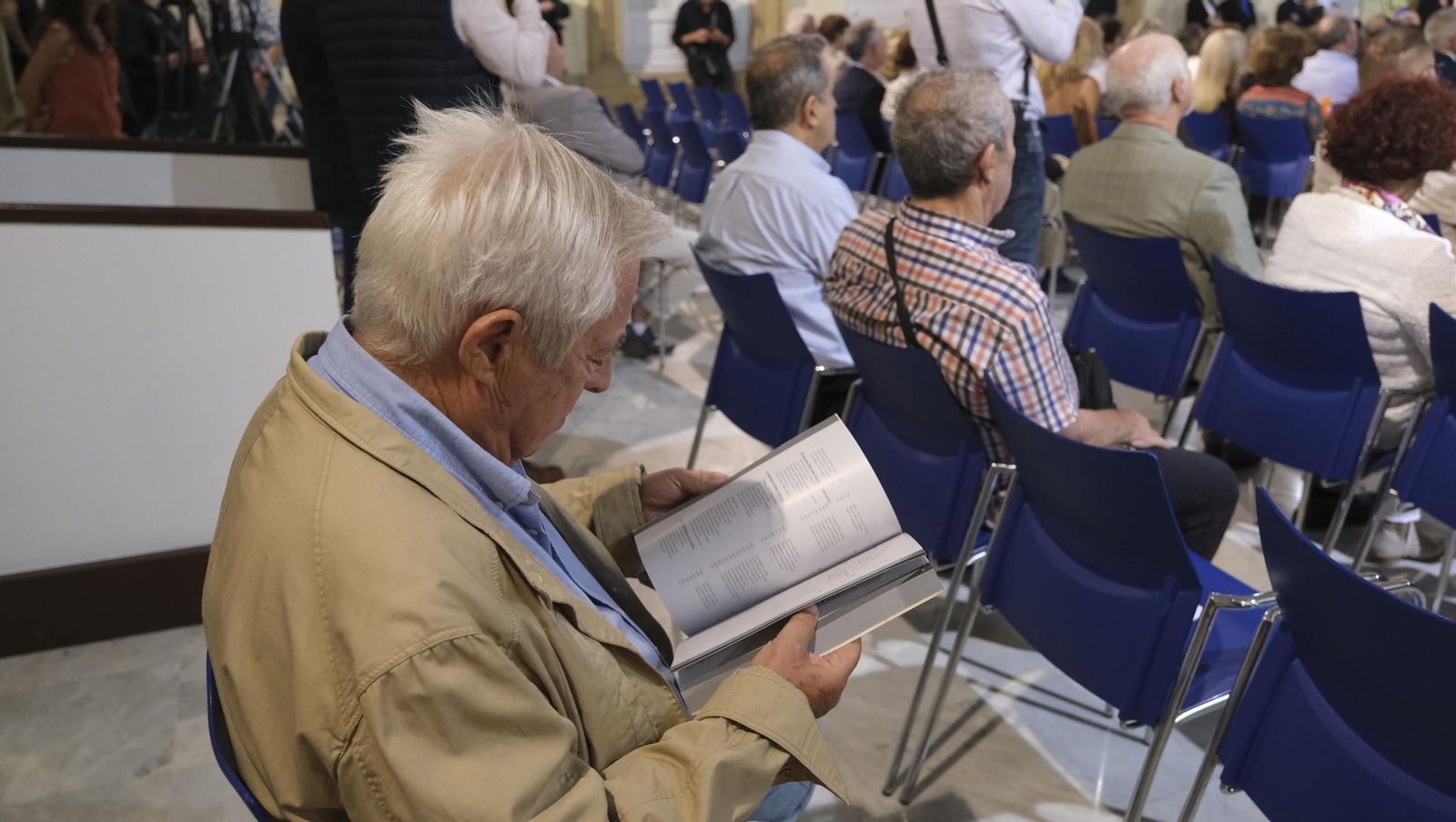 La presentación del libro 'Los Presidentes de la Diputación de Almería', en fotos
