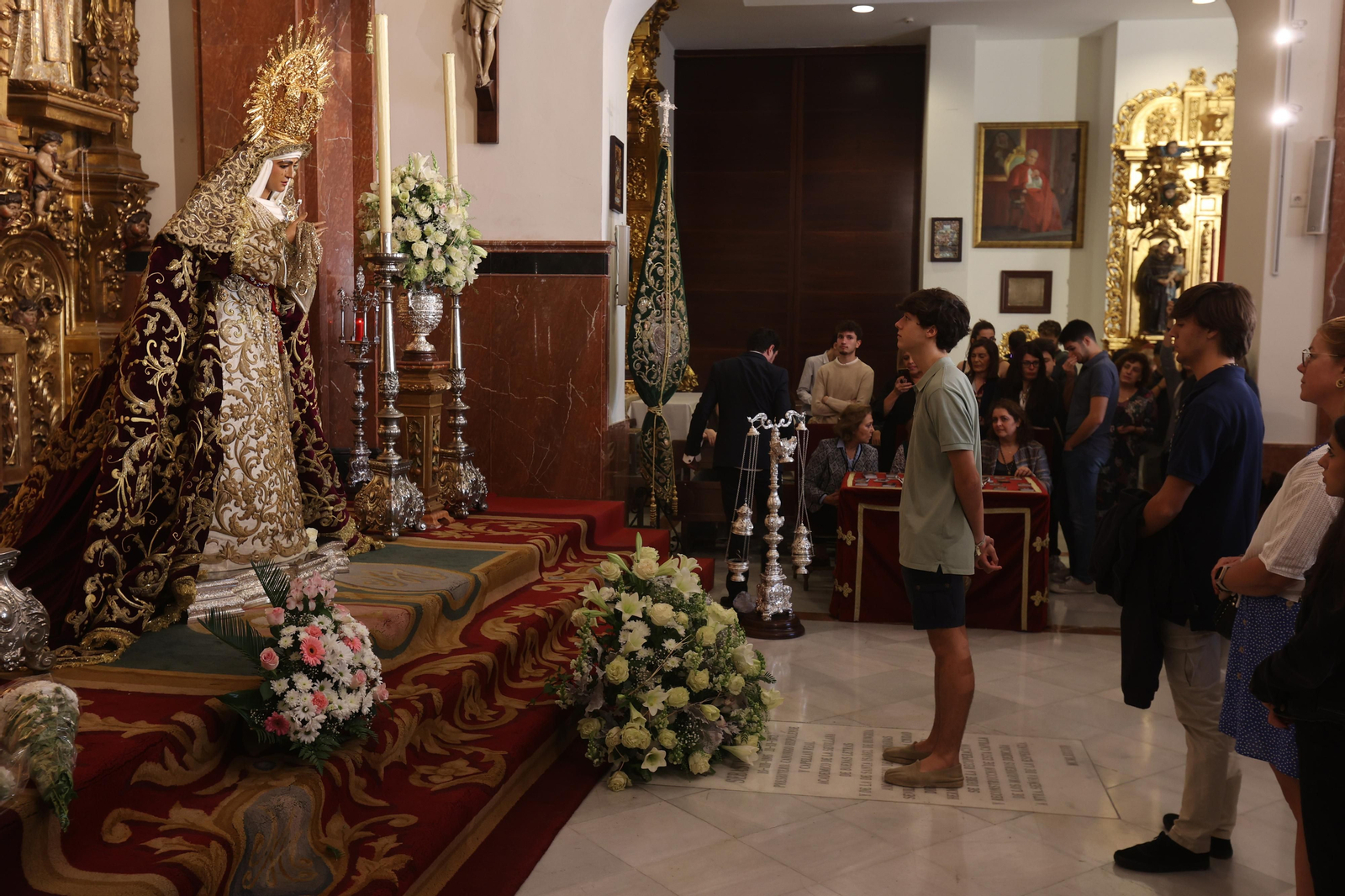 La Esperanza de Triana vuelve al culto tras de su restauración