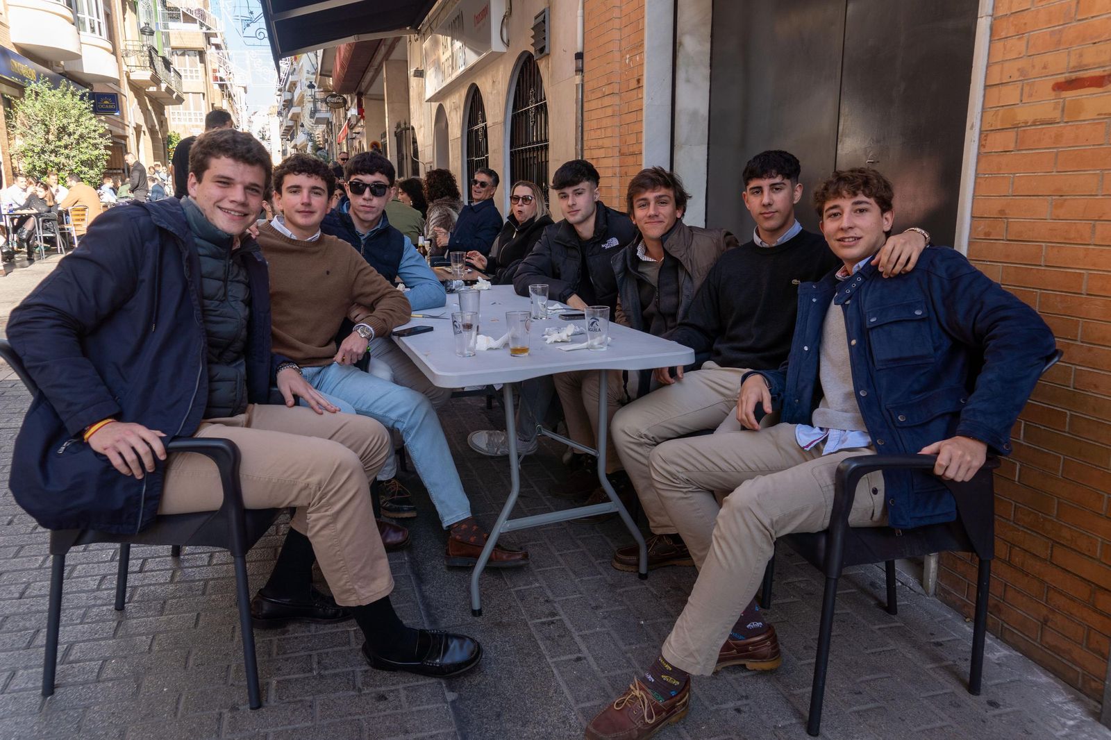 Imágenes de la fiesta del 31 de diciembre en las calles de Huelva