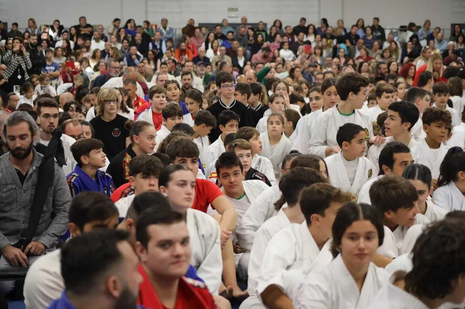 Momentos destacados de la Gran Gala Solidaria de Artes Marciales del Club Nazaret
