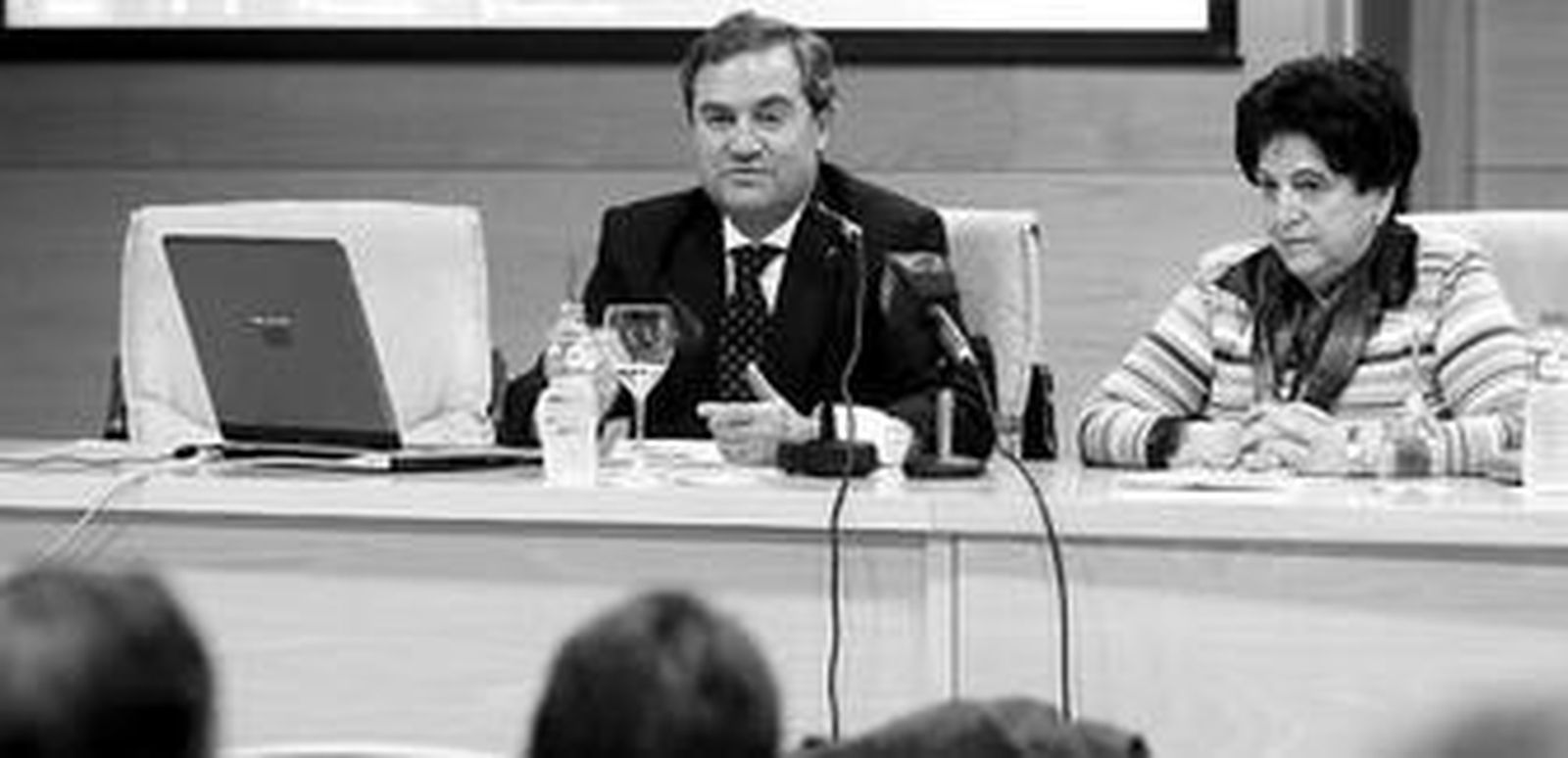 Juan Salido Freire, ayer, durante su intervención en el Foro de Debate, Humanismo y Ciencia.