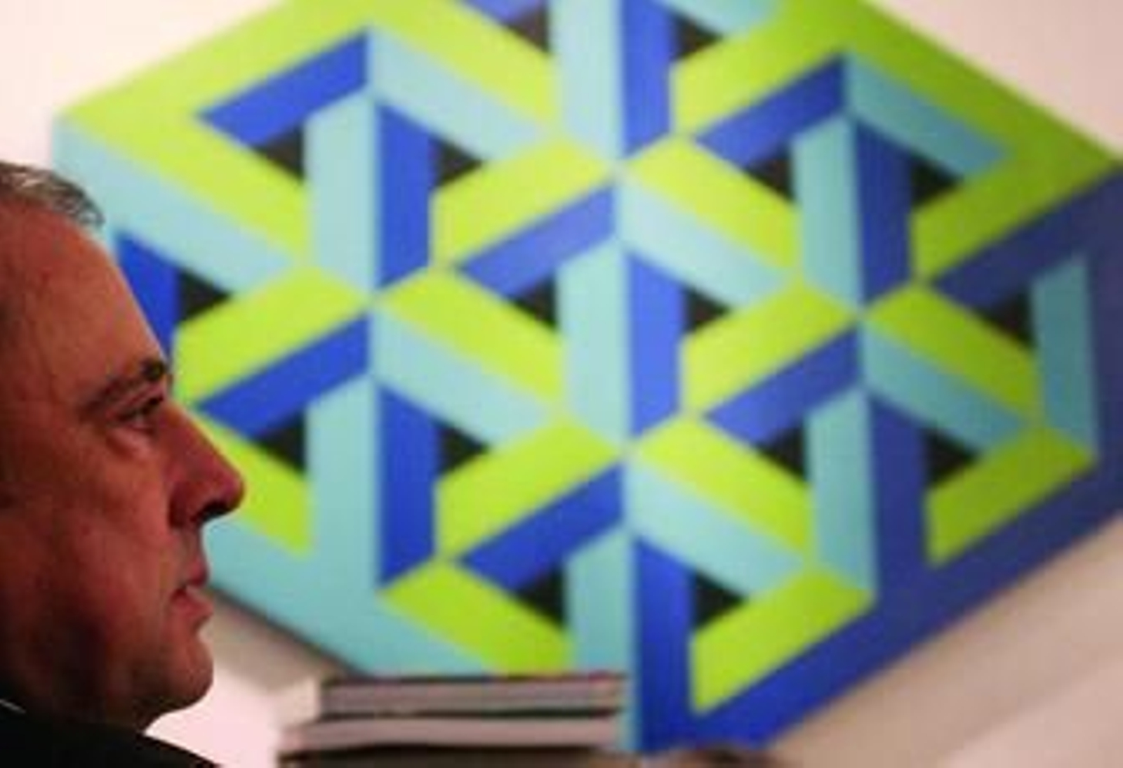 El galerista Rafael Ortiz, que estos días participa en Artesantander.