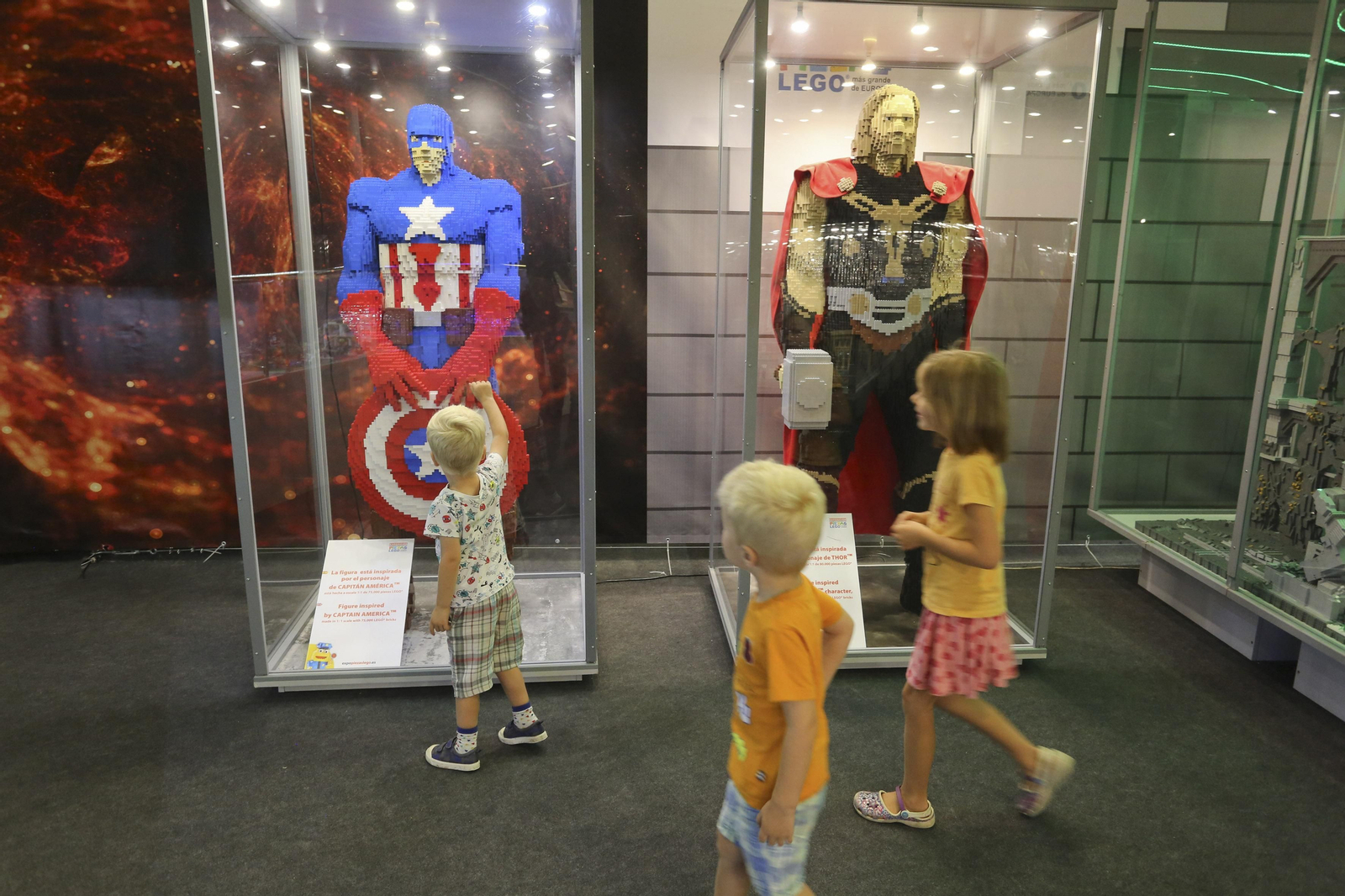 Las fotos de la exposición de Lego en el Muelle Uno de Málaga