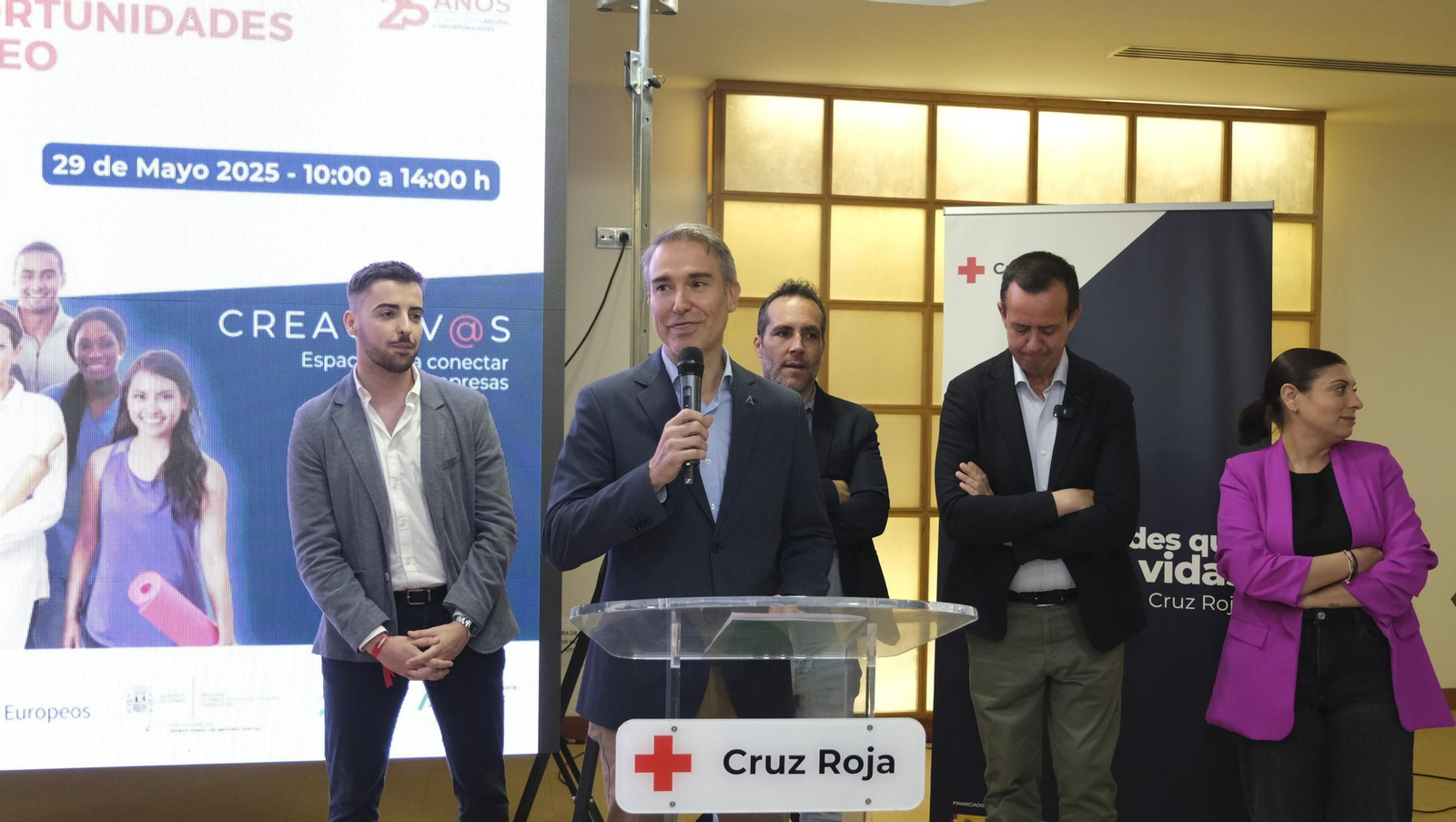 I Feria de Empleo Cruz Roja de Almería, en imágenes