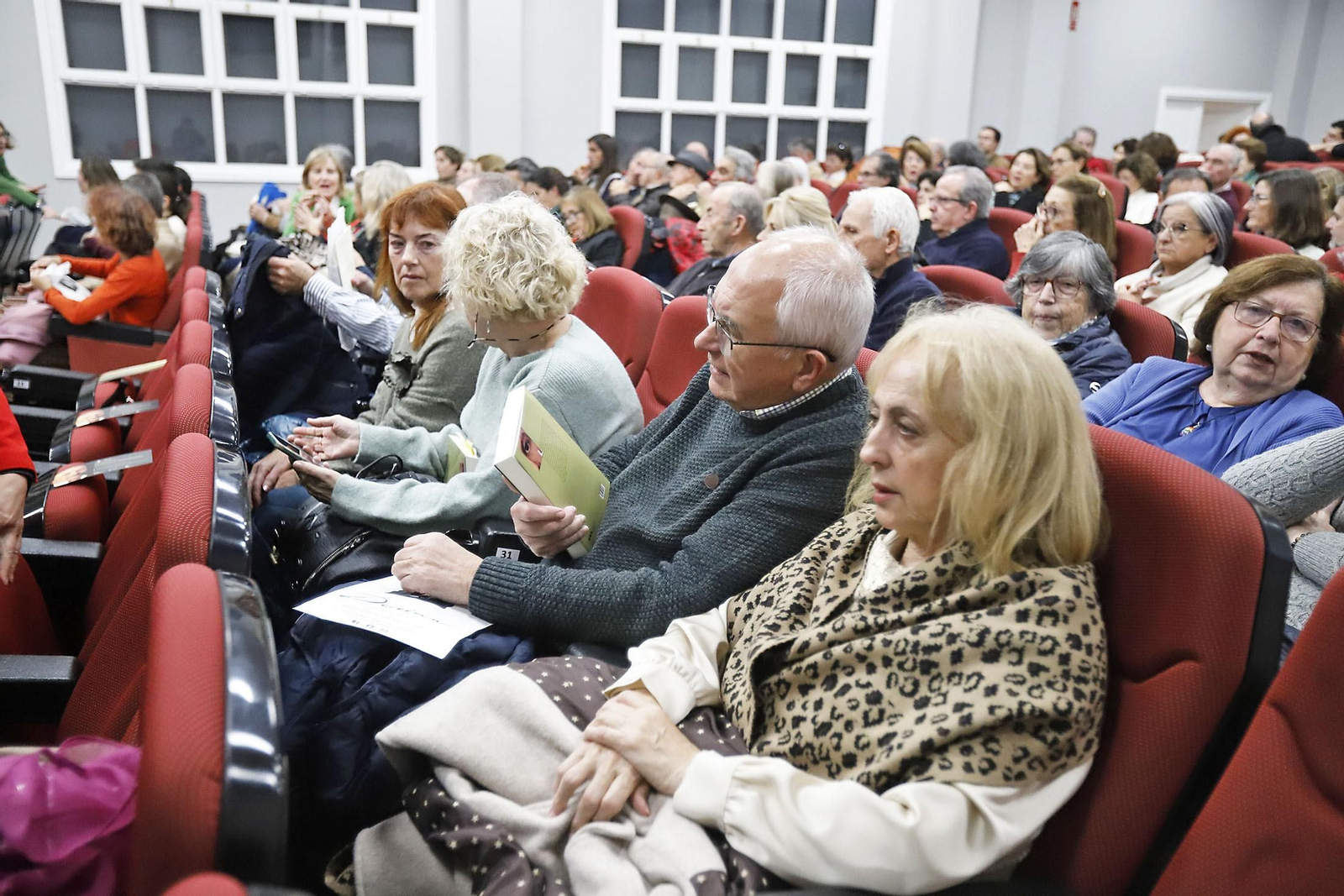 Imágenes de la presentación del libro de la rectora de la Universidad de Huelva sobre la figura de Wilhelm Sundheim