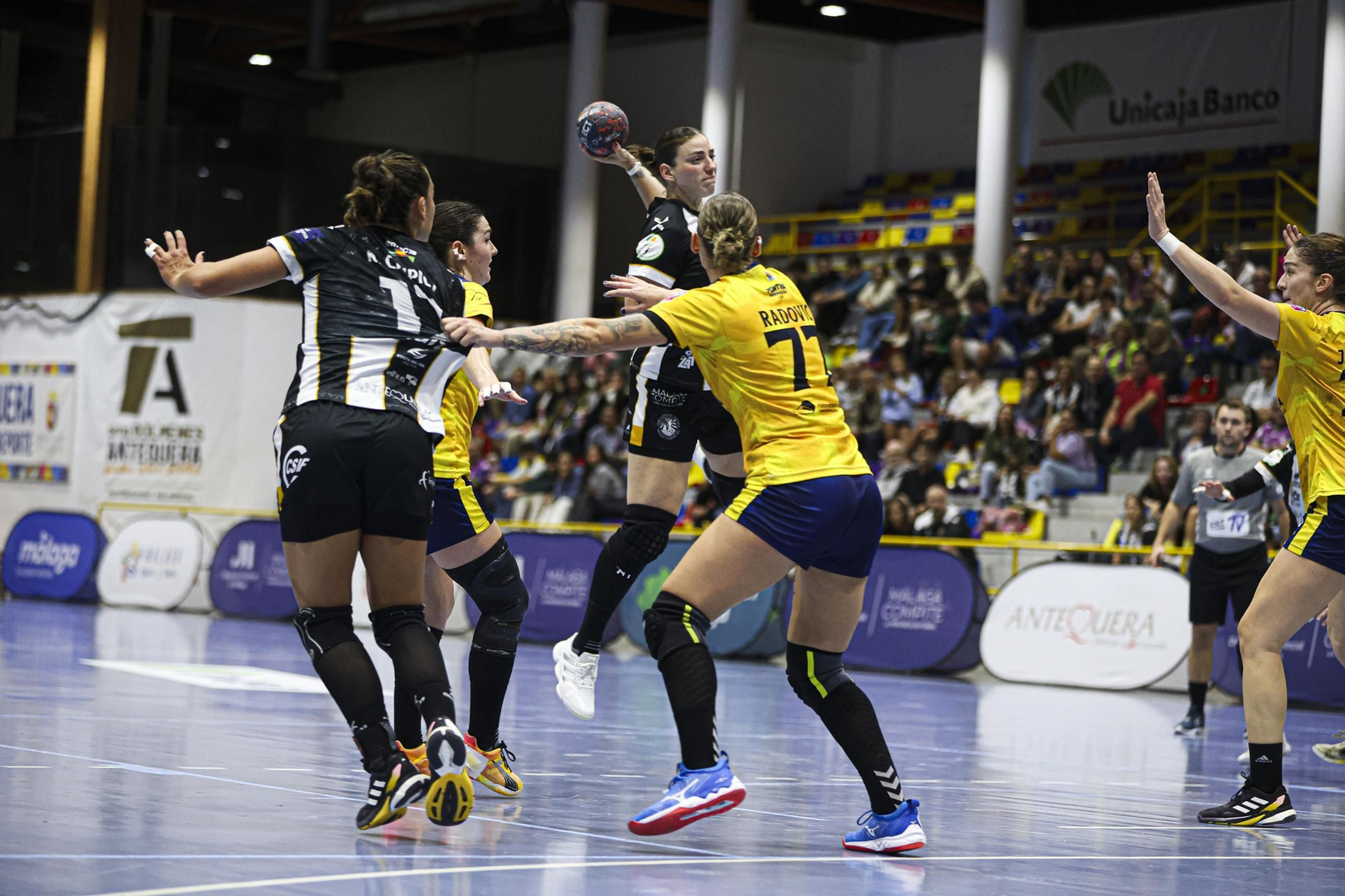 Las fotos del Costa del Sol - Pontinia de la EHF Cup