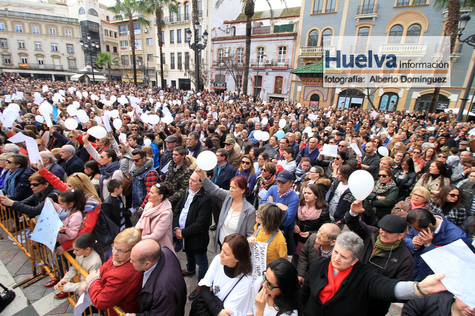 Imágenes de la manifestación contra la derogación de la prisión permanente revisable celebrada en Huelva