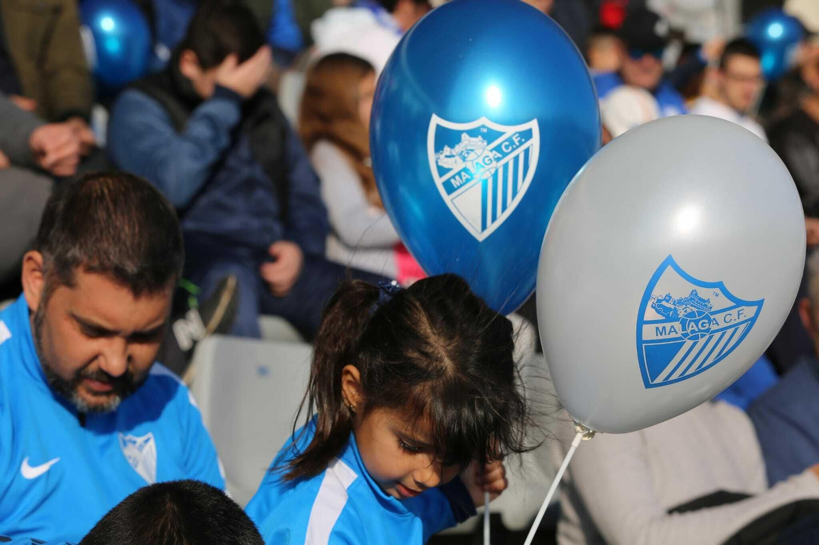 Las fotos del entrenamiento del Málaga a puerta abierta Las fotos del entrenamiento del Málaga a puerta abierta
