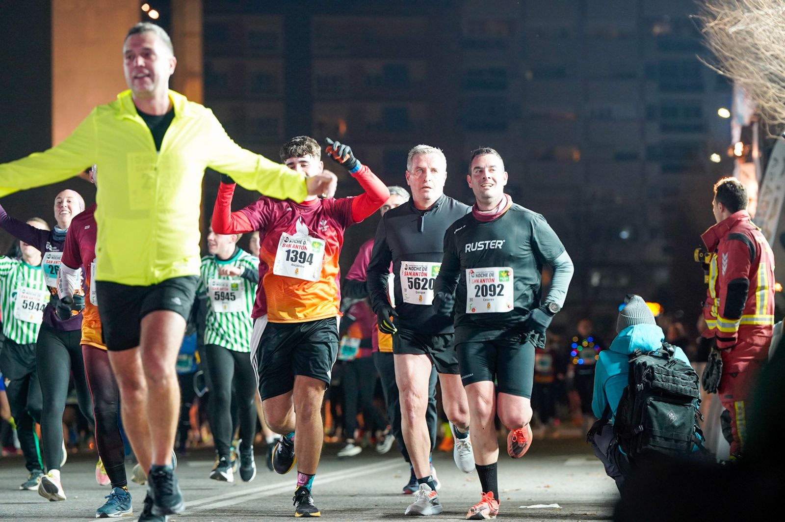 En imágenes: búscate en tu llegada a meta de la Carrera de San Antón 2026 (17)