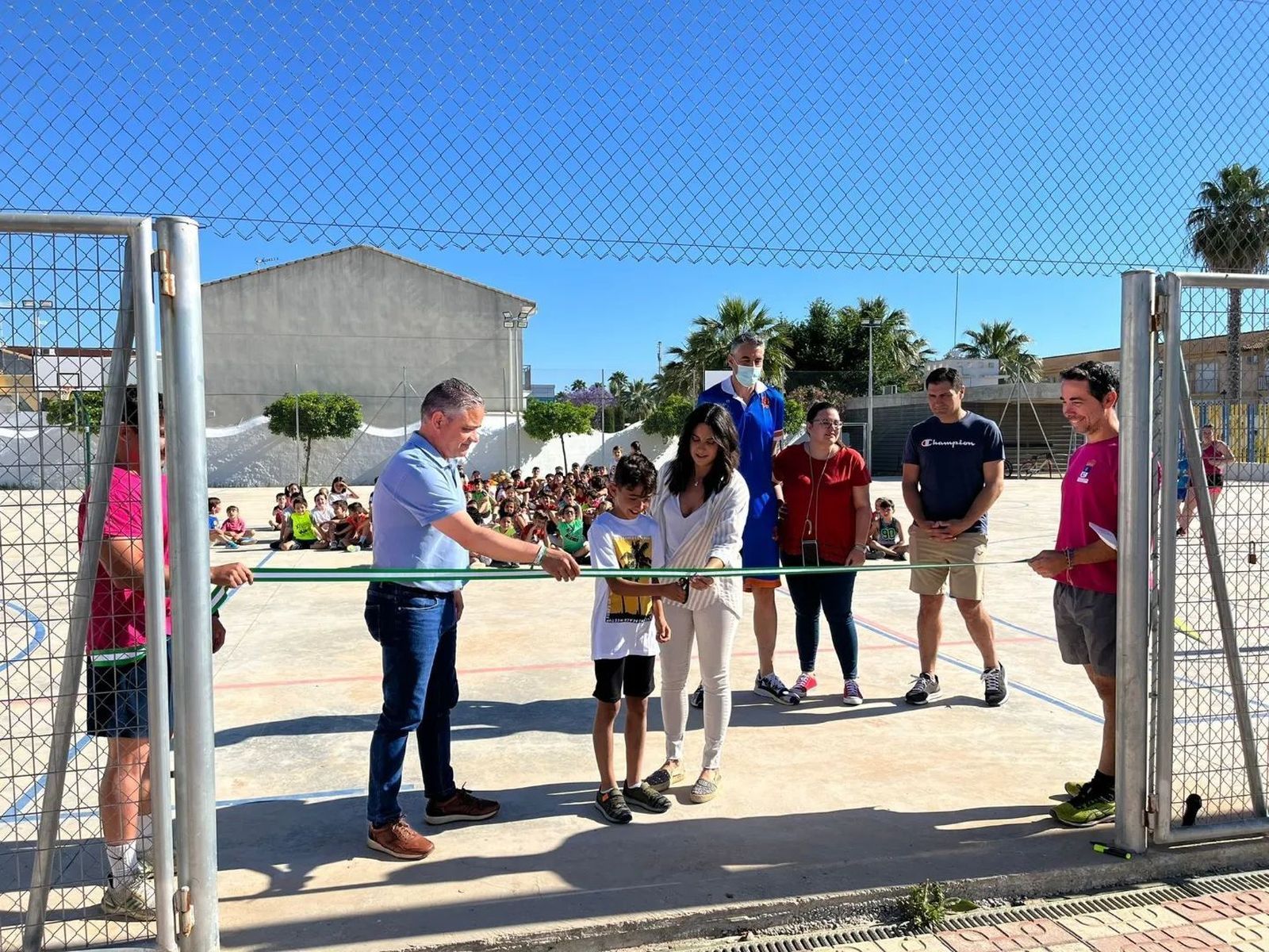 Inauguración de la nueva pista multideportiva de Fuente Palmera.