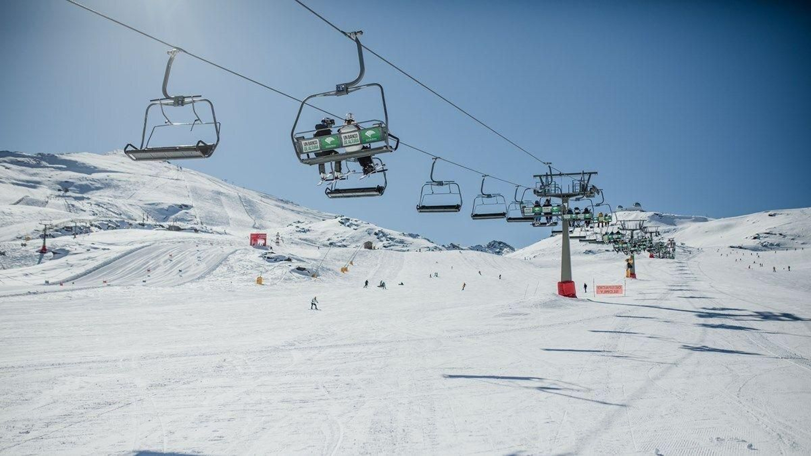 Imagen de archivo de un telesilla en Sierra Nevada .