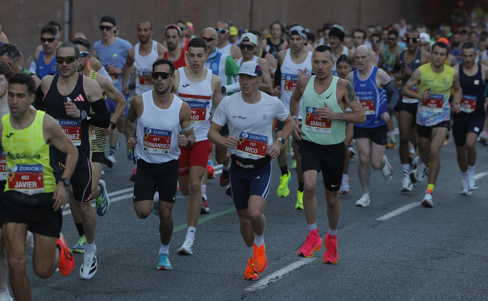 Búscate en el Zurich Maratón de Sevilla 2025
