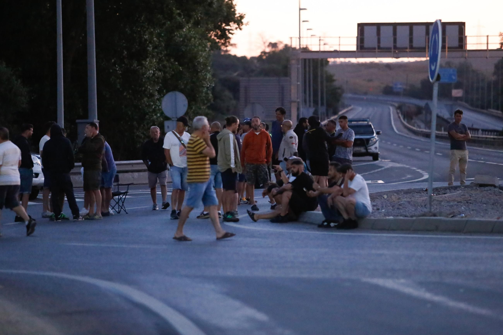 Fotos de la jornada del jueves de la huelga del metal en el Campo de Gibraltar