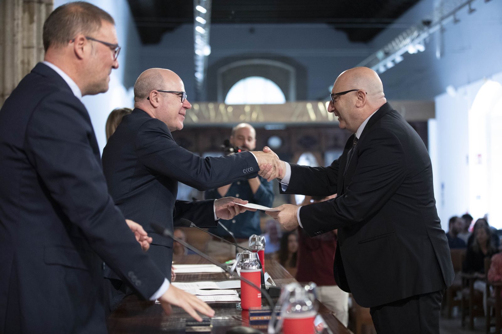 La Universidad de Granada entrega sus reconocimientos a la excelencia en el rendimiento académico a 30 estudiantes