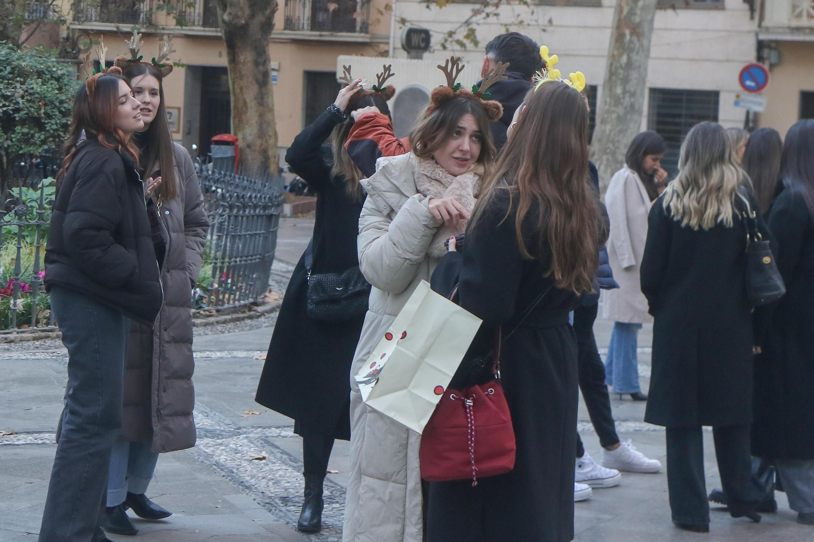 Así es el ambiente en Granada antes de Nochebuena