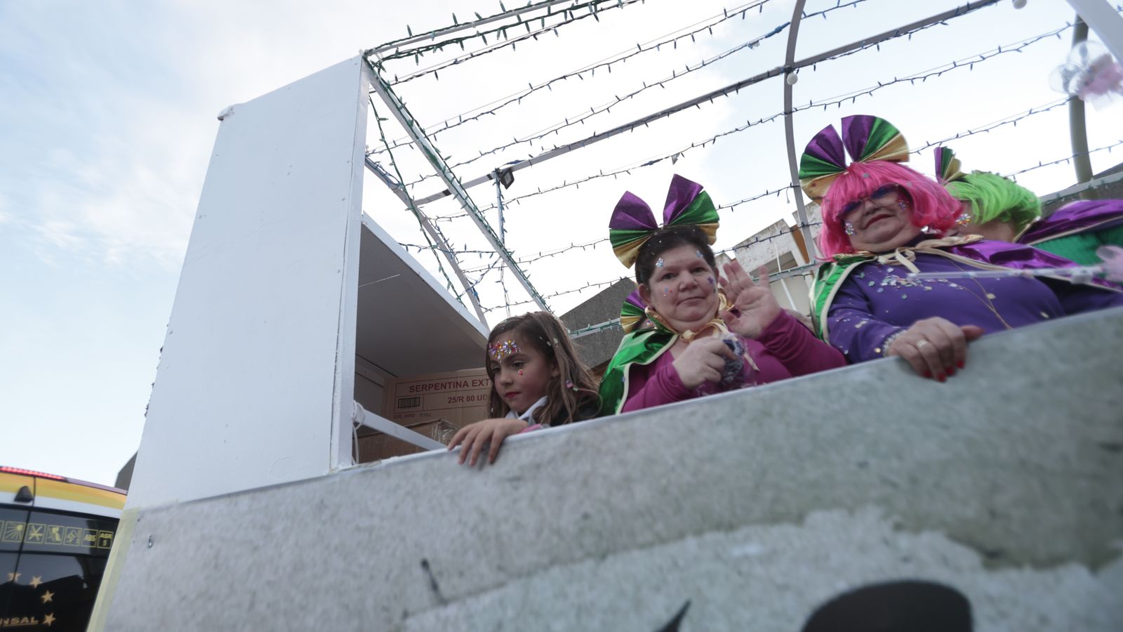 Búscate en las fotos de la cabalgata del Carnaval de Algeciras