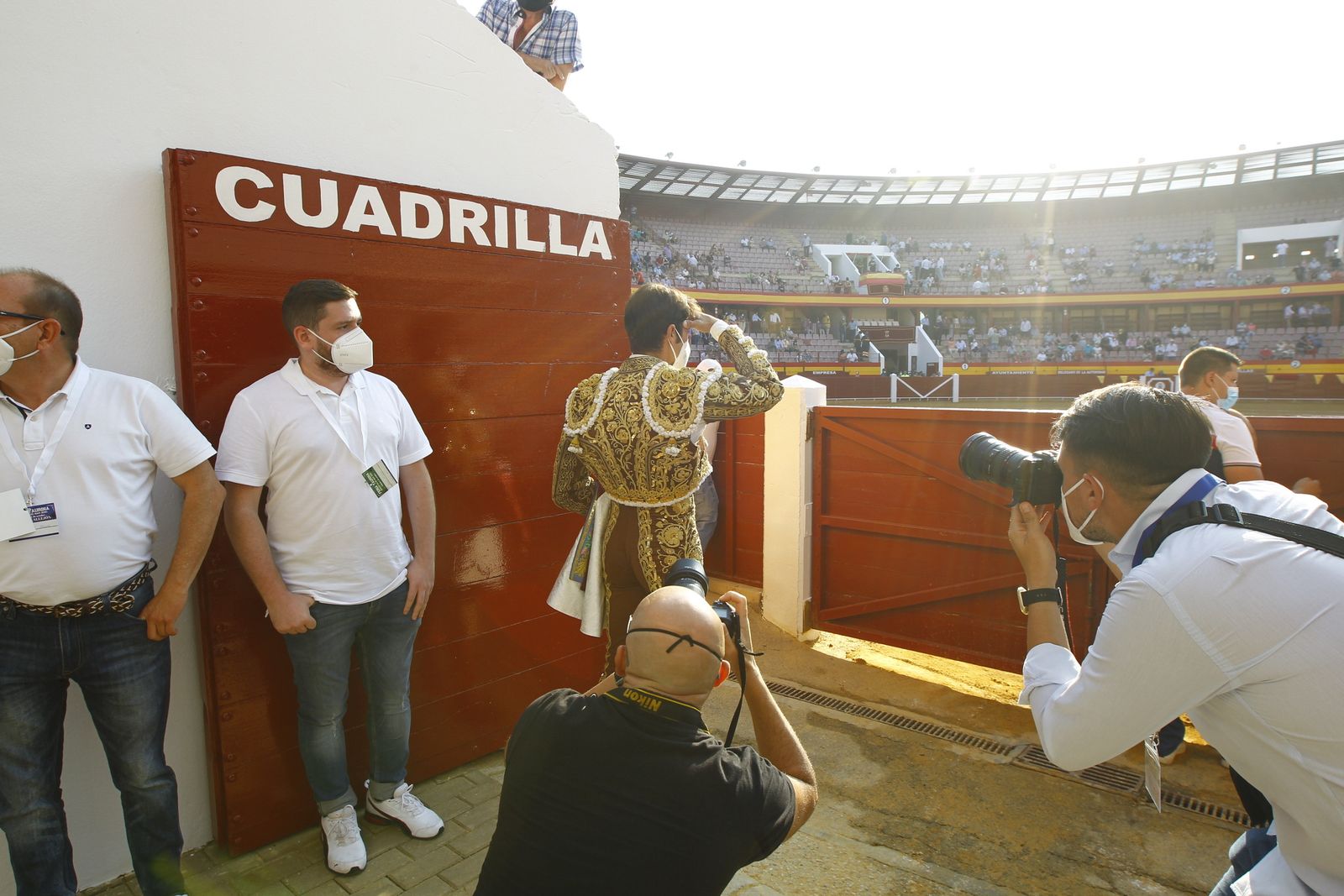 Fotogalería corrida de toros. Cayetano Rivera, Paco Ureña y Roca Rey. Roquetas de Mar.