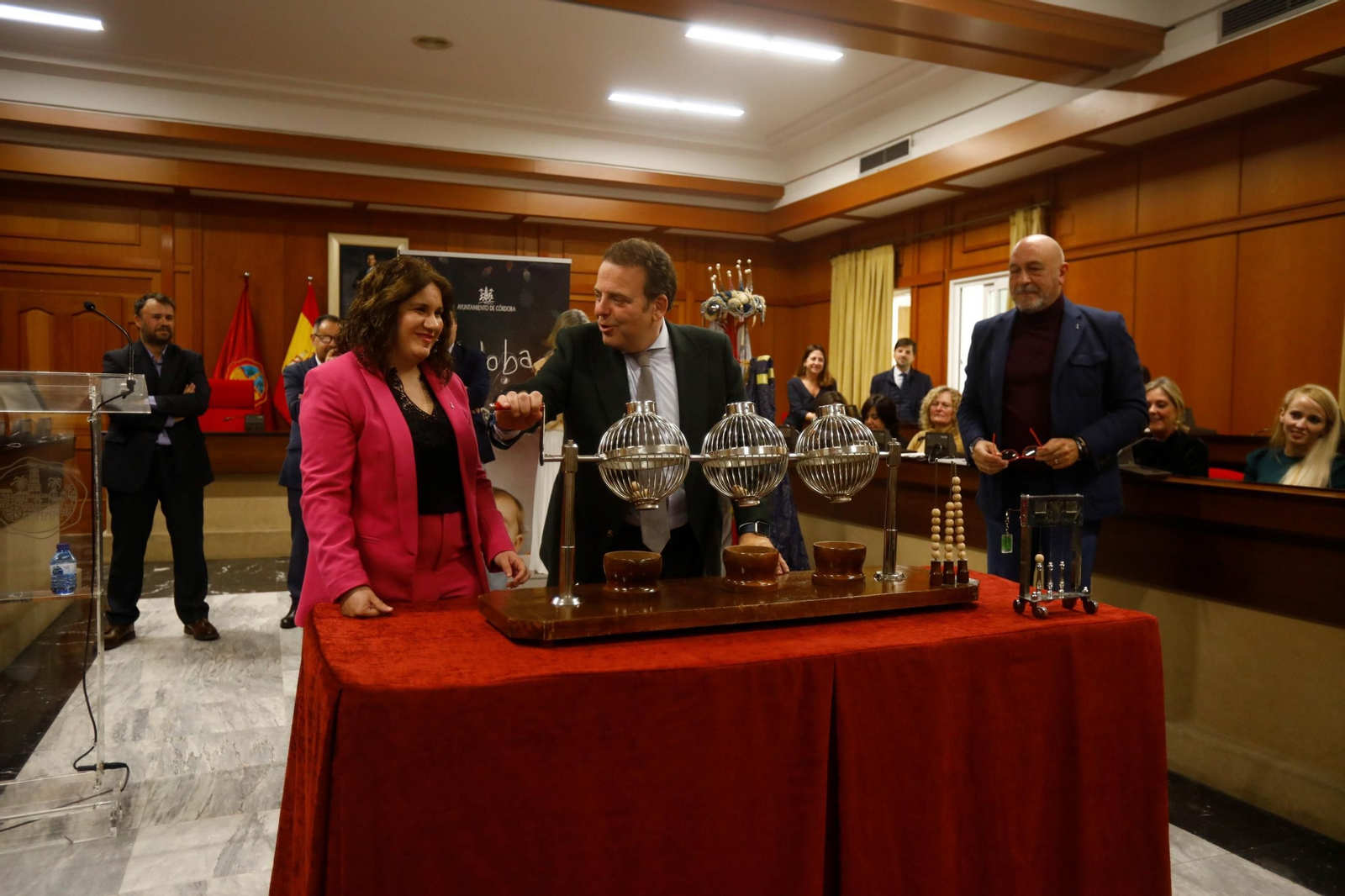 Las mejores imágenes del sorteo de elección del Rey Melchor en Córdoba