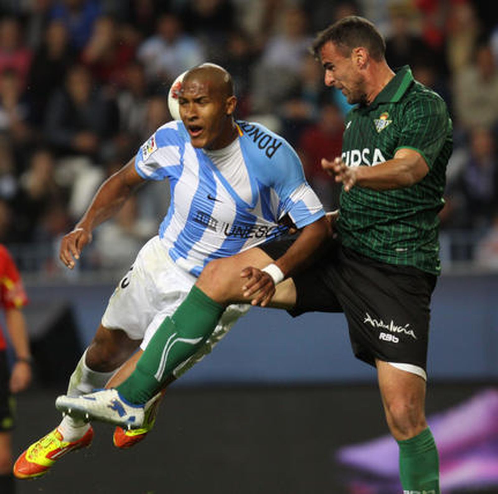 El Betis vence al Málaga en La Rosaleda (0-2). / Migue Fernández