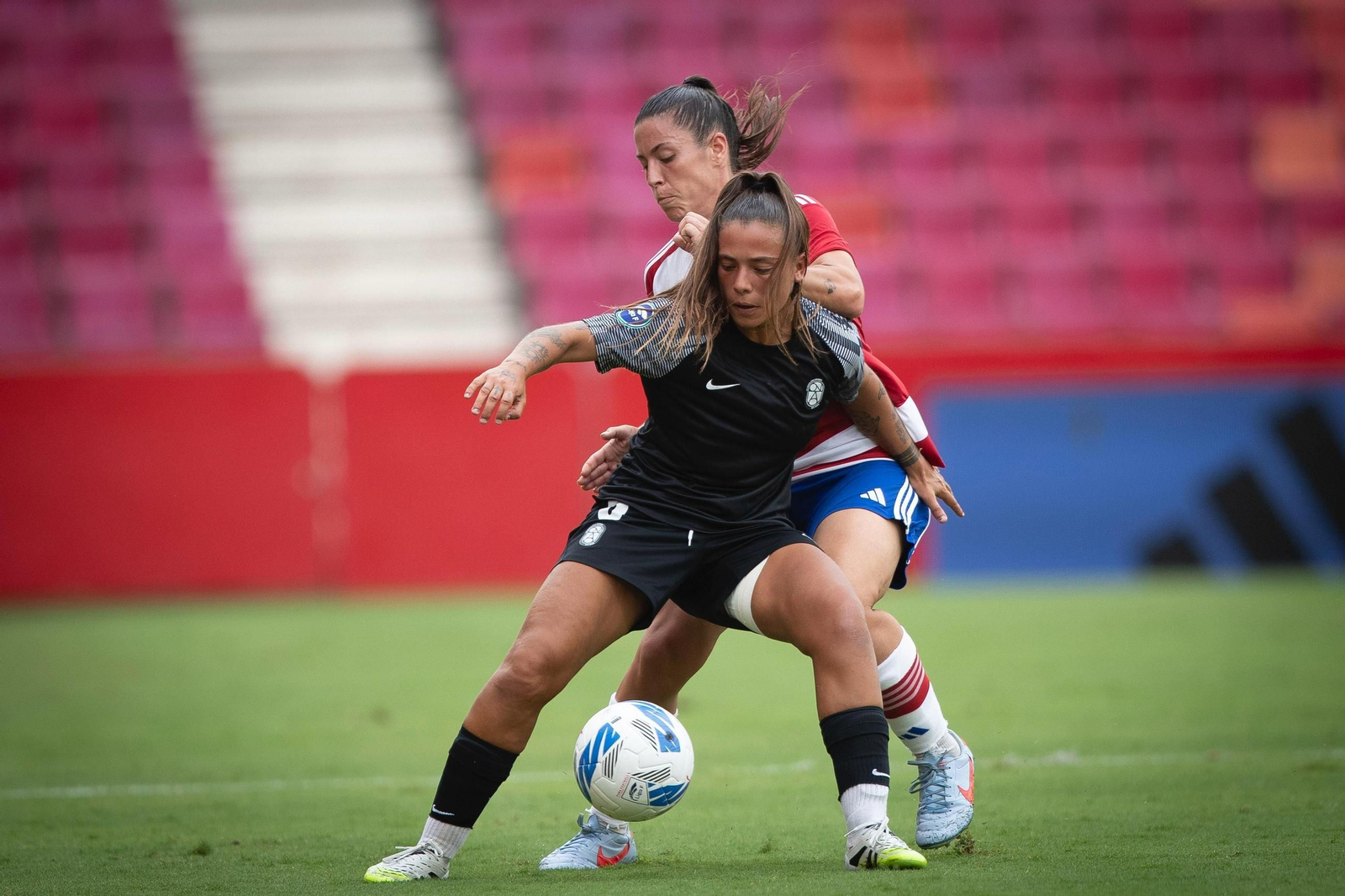 Las mejores imágenes del Granada CF Femenino-Levante Badalona