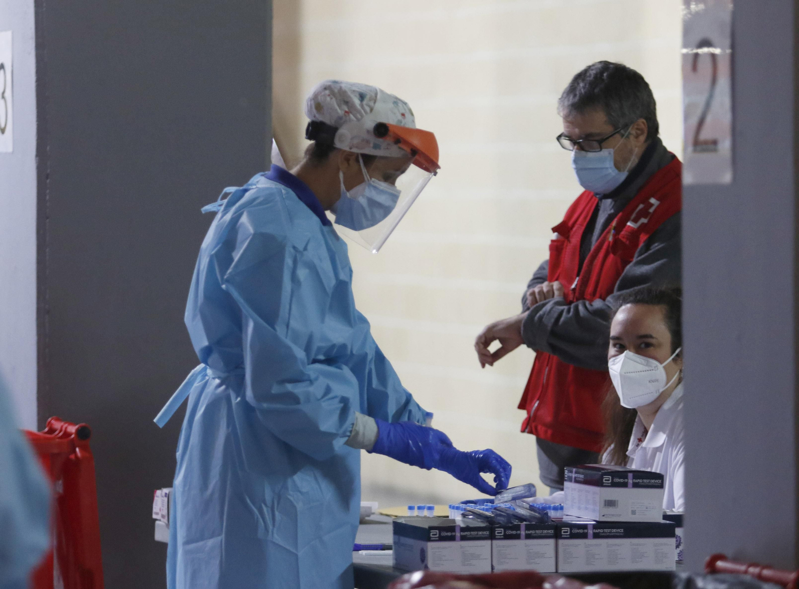 Profesionales sanitarias durante un cribado en Córdoba.