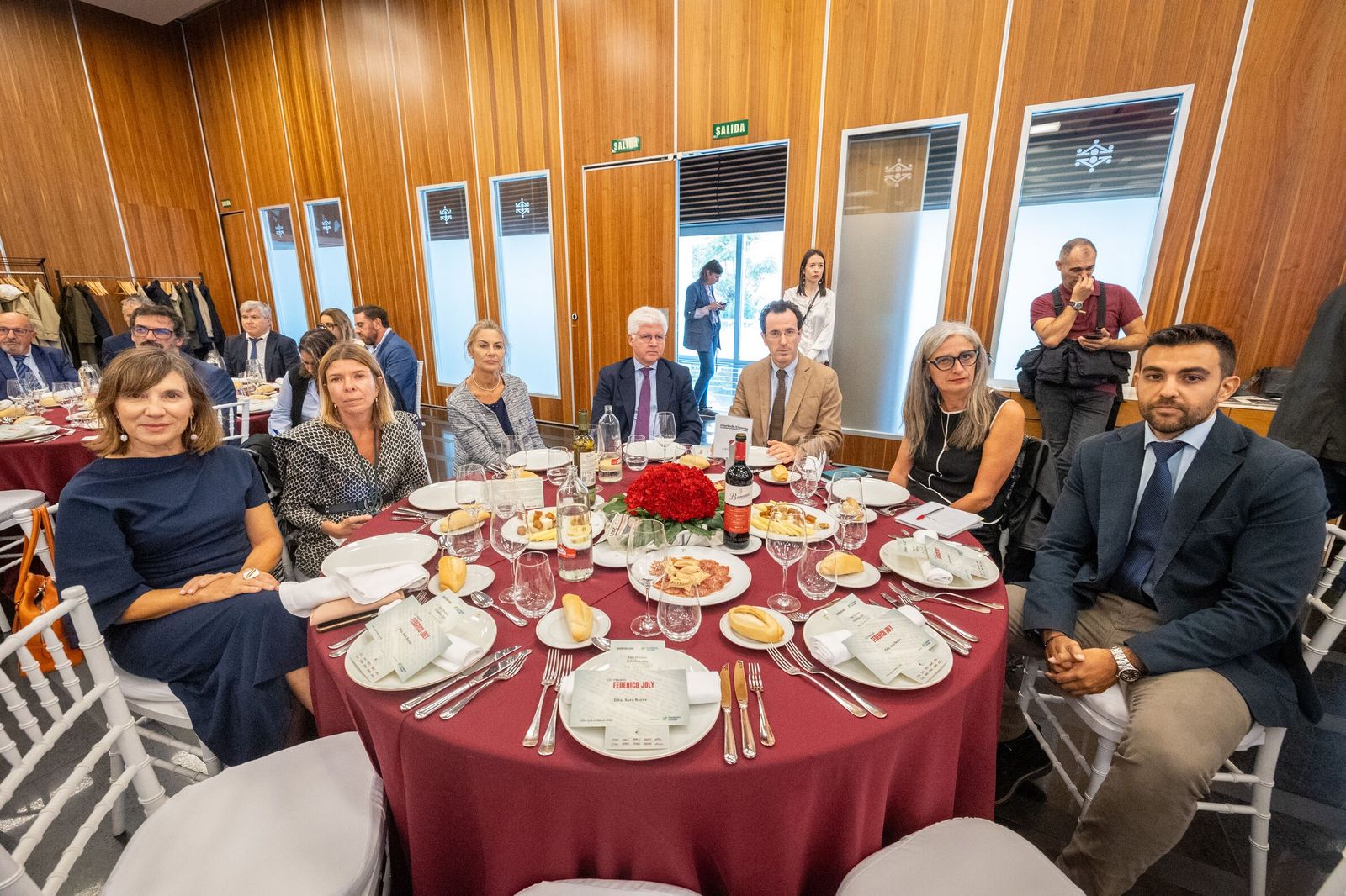 Las imágenes de la entrega del VIII Premio Federico Joly a Sara Baras en Cádiz