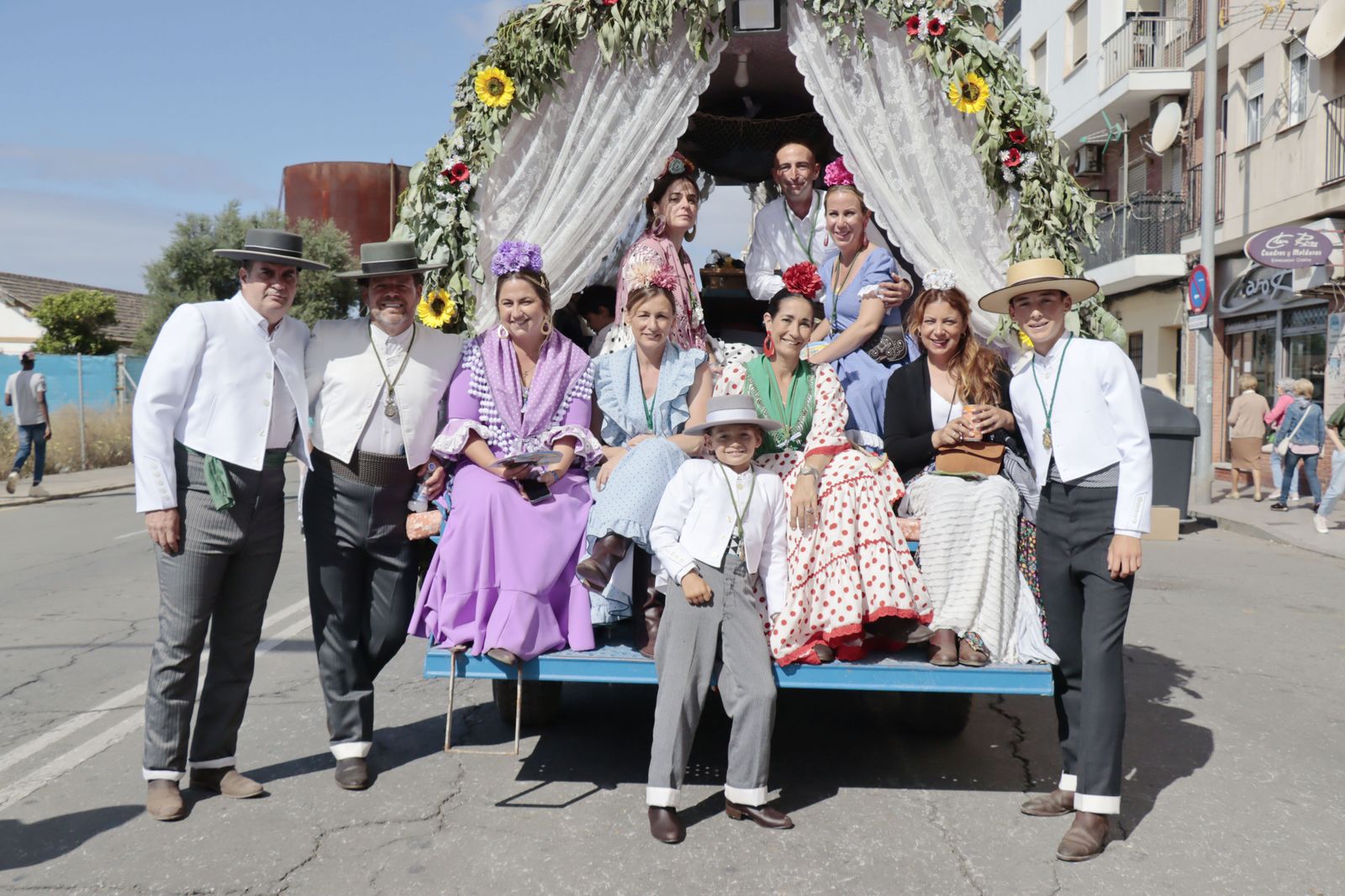 Imágenes de los carros de la Hermandad del Rocío de Huelva
