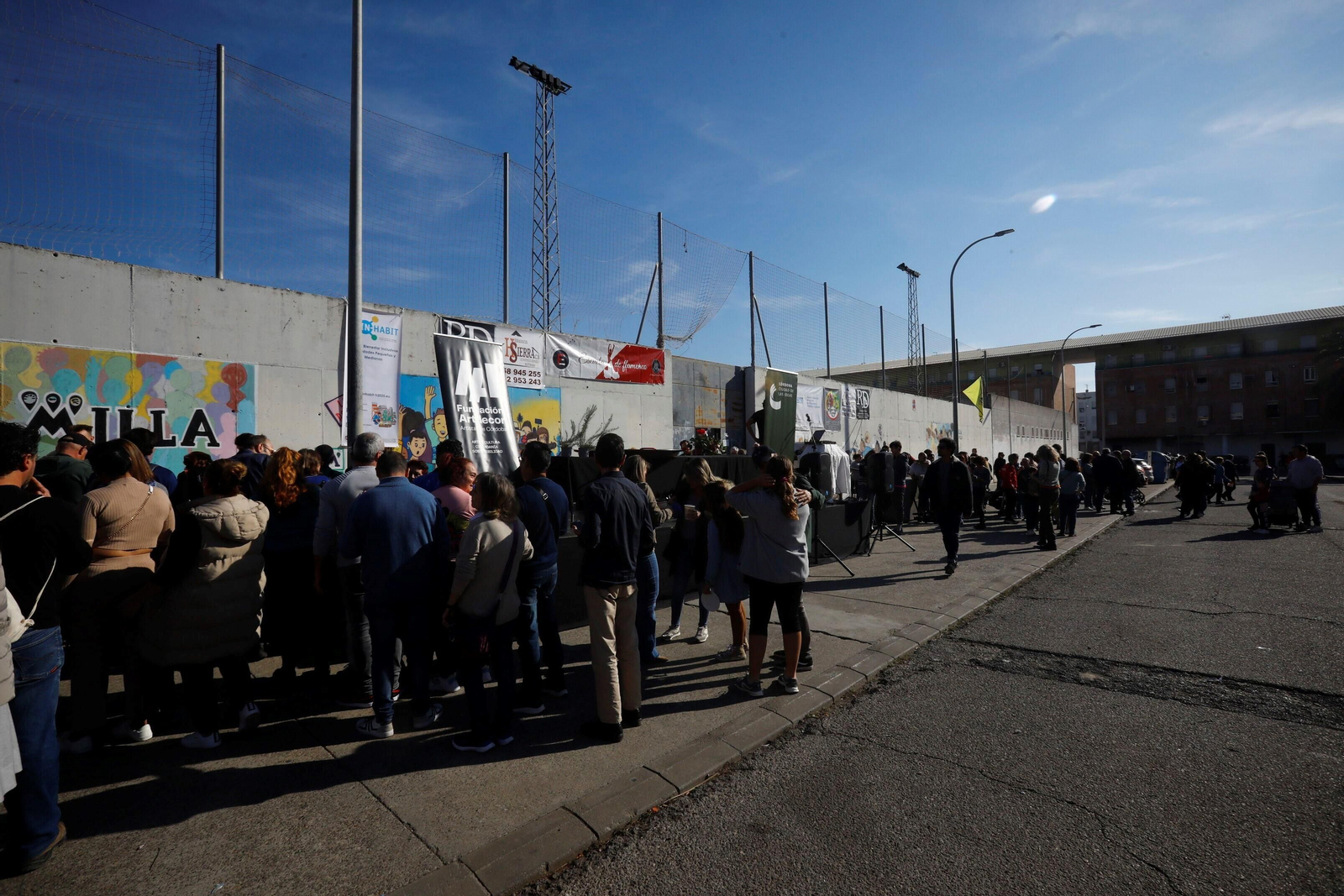 Así ha sido el perol gourmet celebrado en Las Palmeras de Córdoba, en imágenes