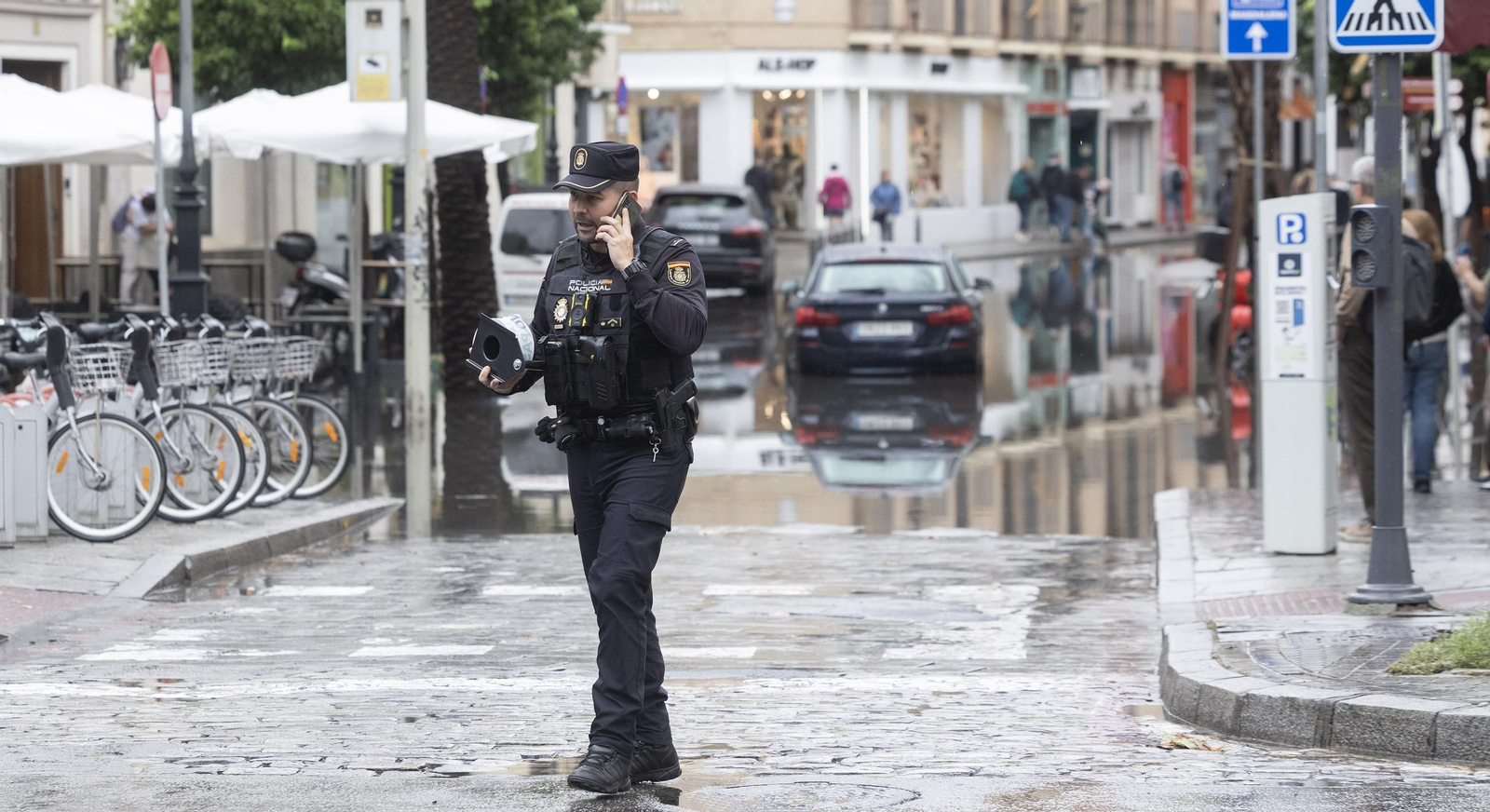 El centro de Sevilla anegado, todas las fotos.
