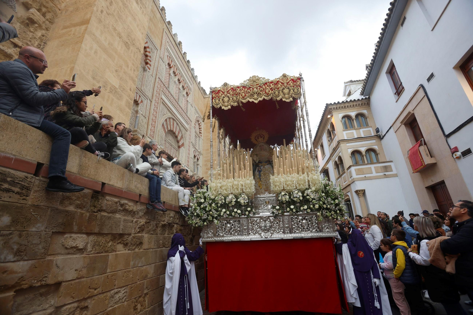La procesión de la Agonía en este Martes Santo de Córdoba, en imágenes