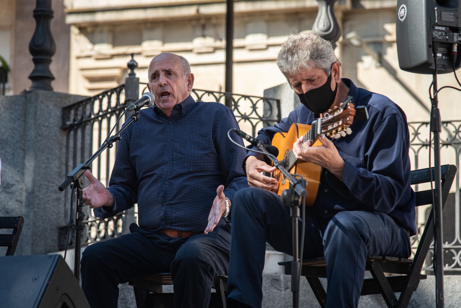 Imágenes de la peña Las Colonias en el festival flamenco Ciudad de Huelva