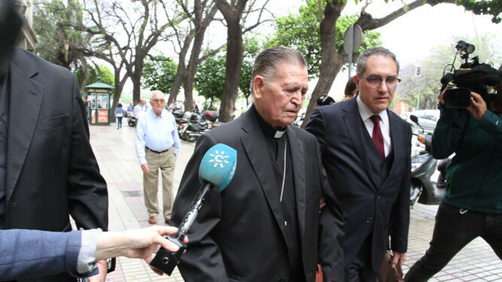 Antonio Ceballos, tras salir de declarar del Juzgado de Instrucción número 6 de Sevilla el pasado abril de 2017.
