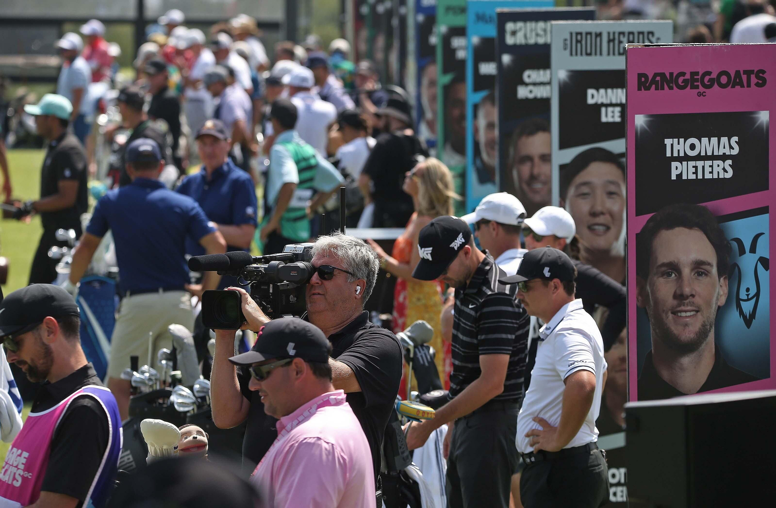 Ambiente durante la  jornada final del LIV Golf Andalucía 2023 en Valderrama