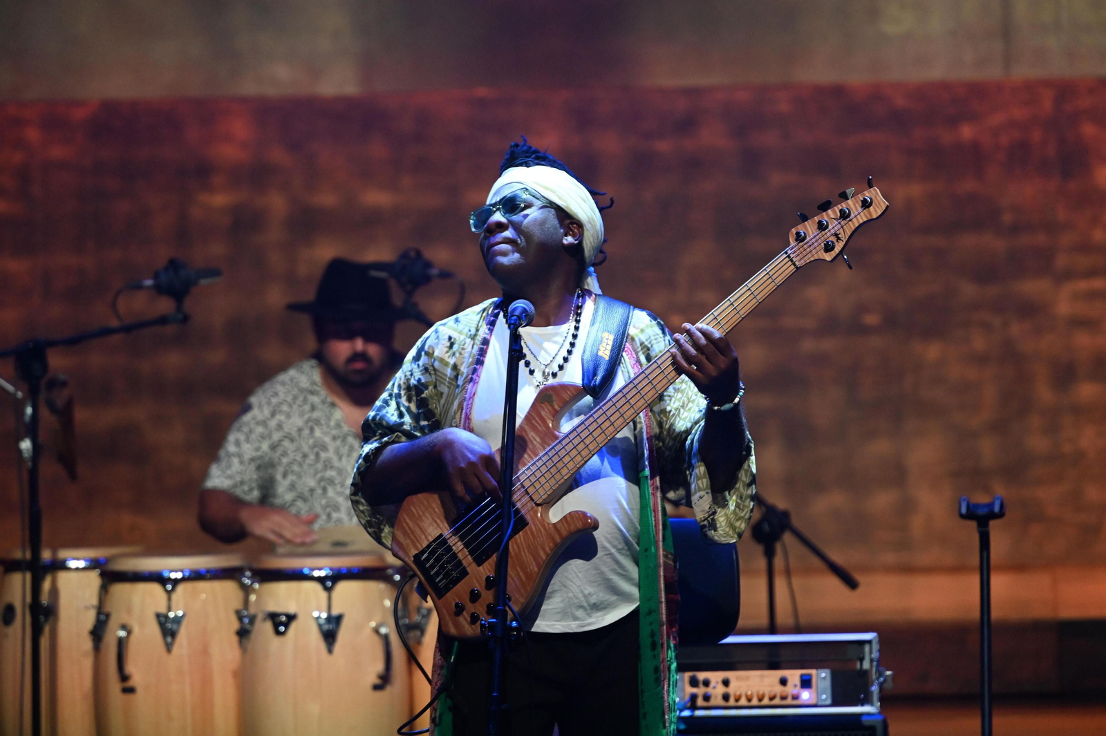 El bajista camerunés Richard Bona, en un concierto reciente. El bajista camerunés Richard Bona, en un concierto reciente.
