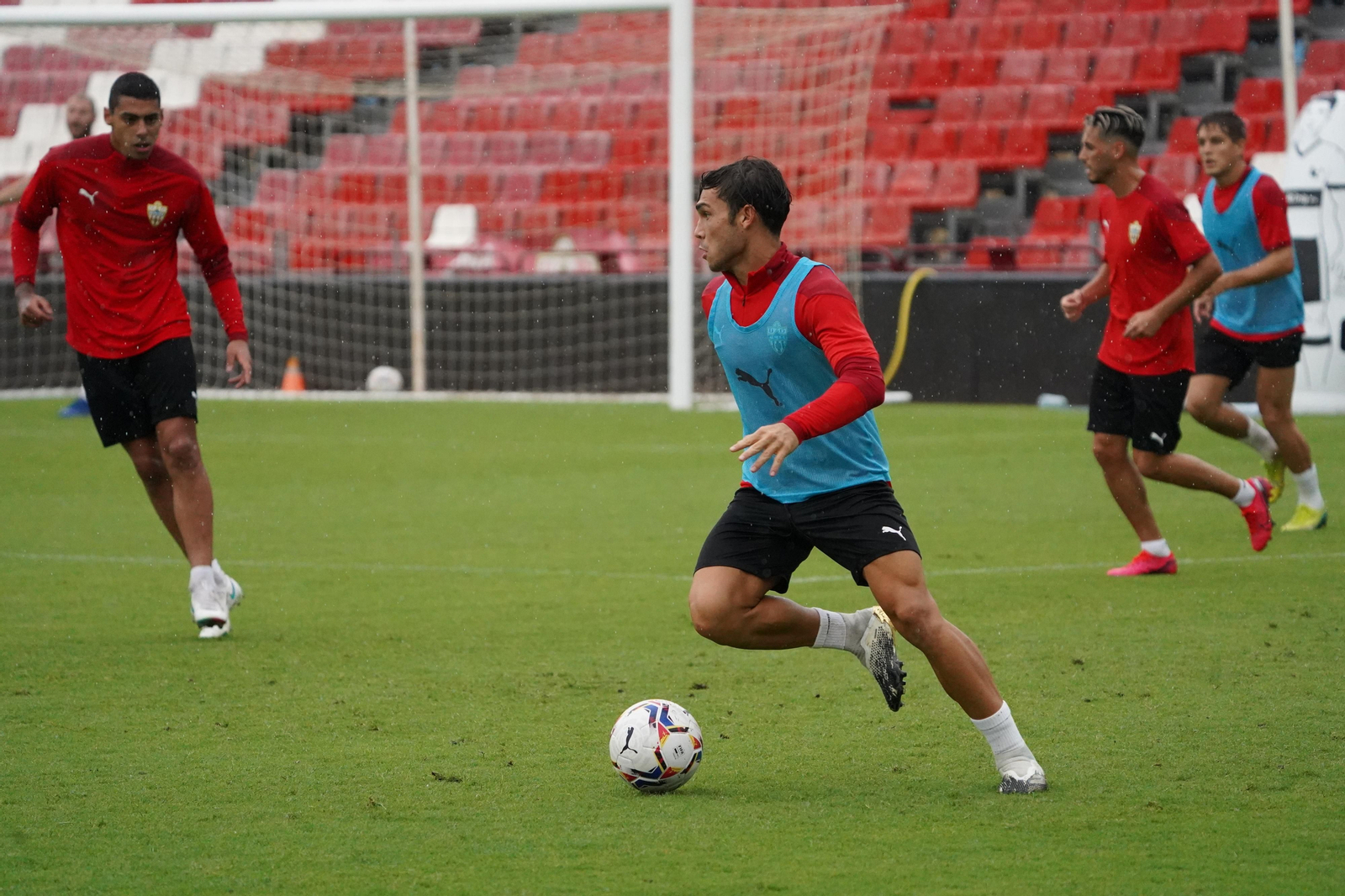 Imágenes del entrenamiento rojiblanco de este viernes