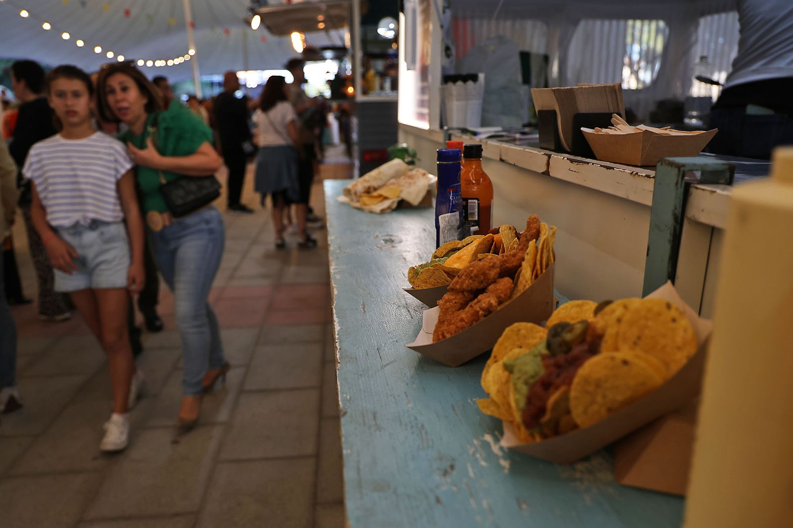 Imágenes del Festival Mundial de Foodtrucks y los cantajuegos DIsney en Huelva