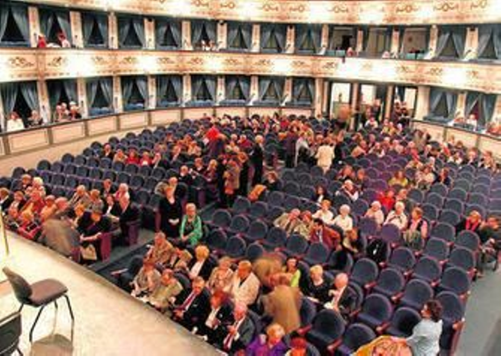 Vista del patio de butacas del Teatro Cervantes.