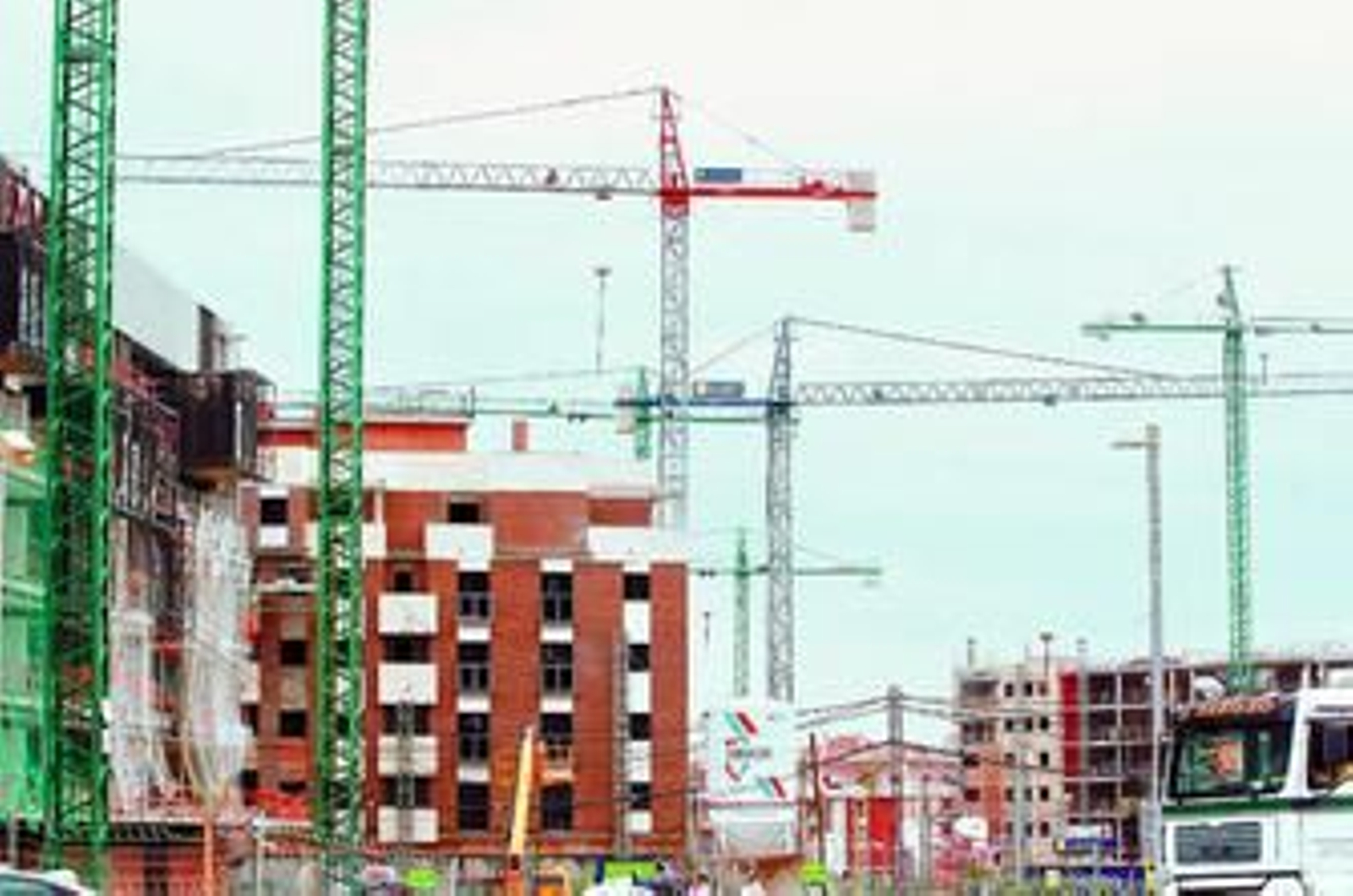 Edificios en construcción en la capital cordobesa.
