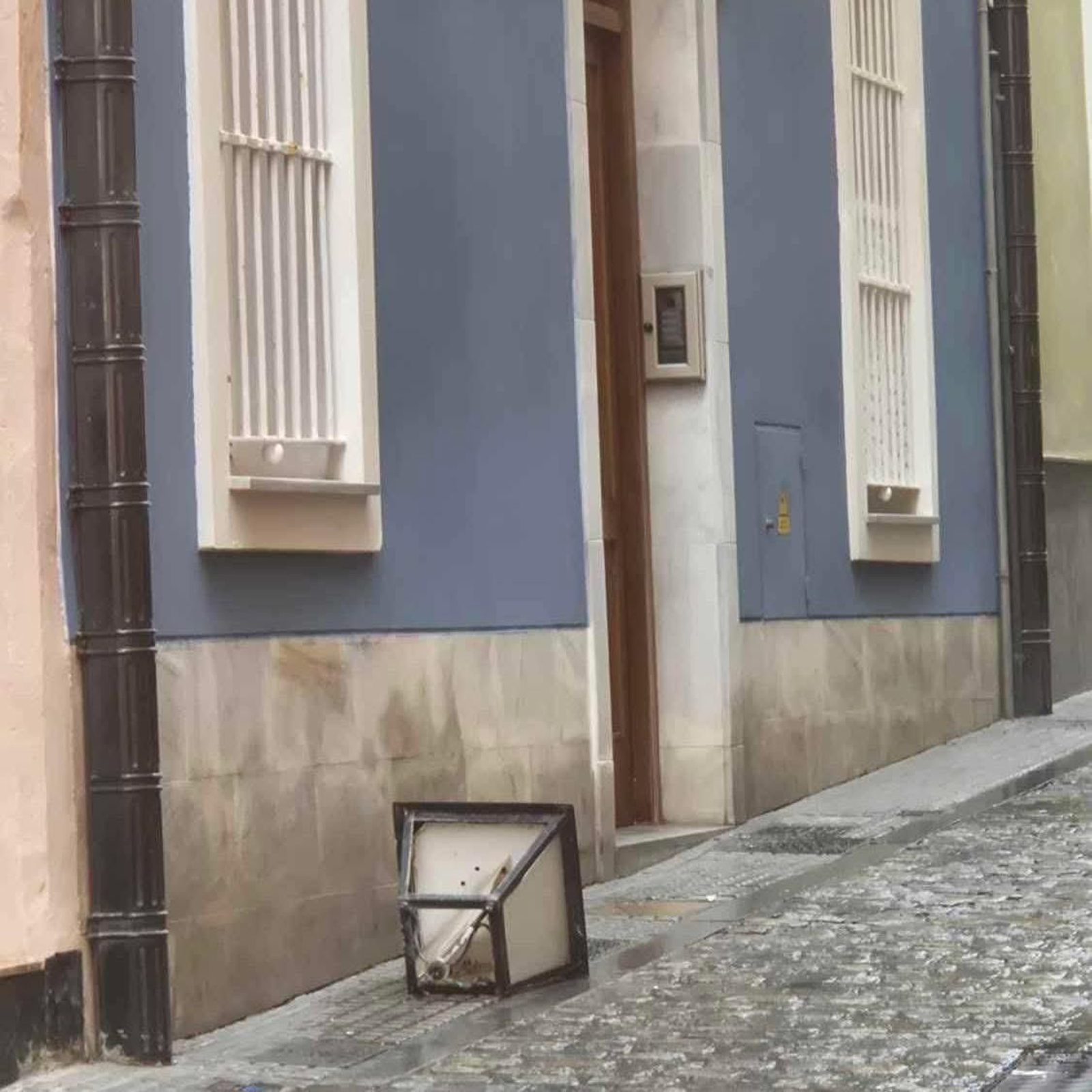 La luz por los suelos