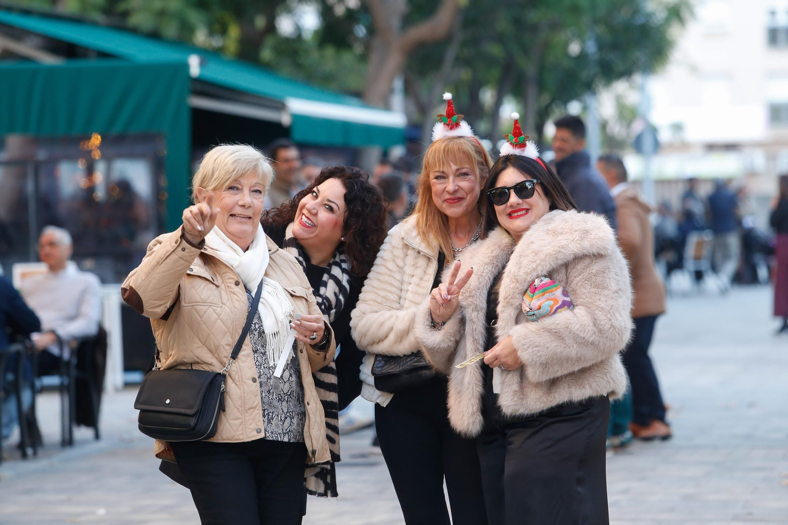 Búscate en las fotos del tardeo en el Día de la Constitución en Algeciras