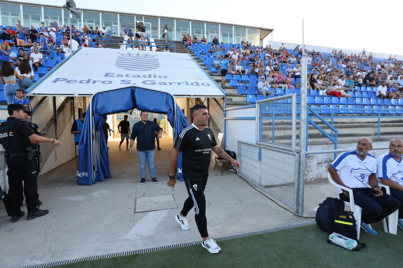 Imágenes del Trofeo Feria de la Vendimia entre el Xerez CD y Marbella