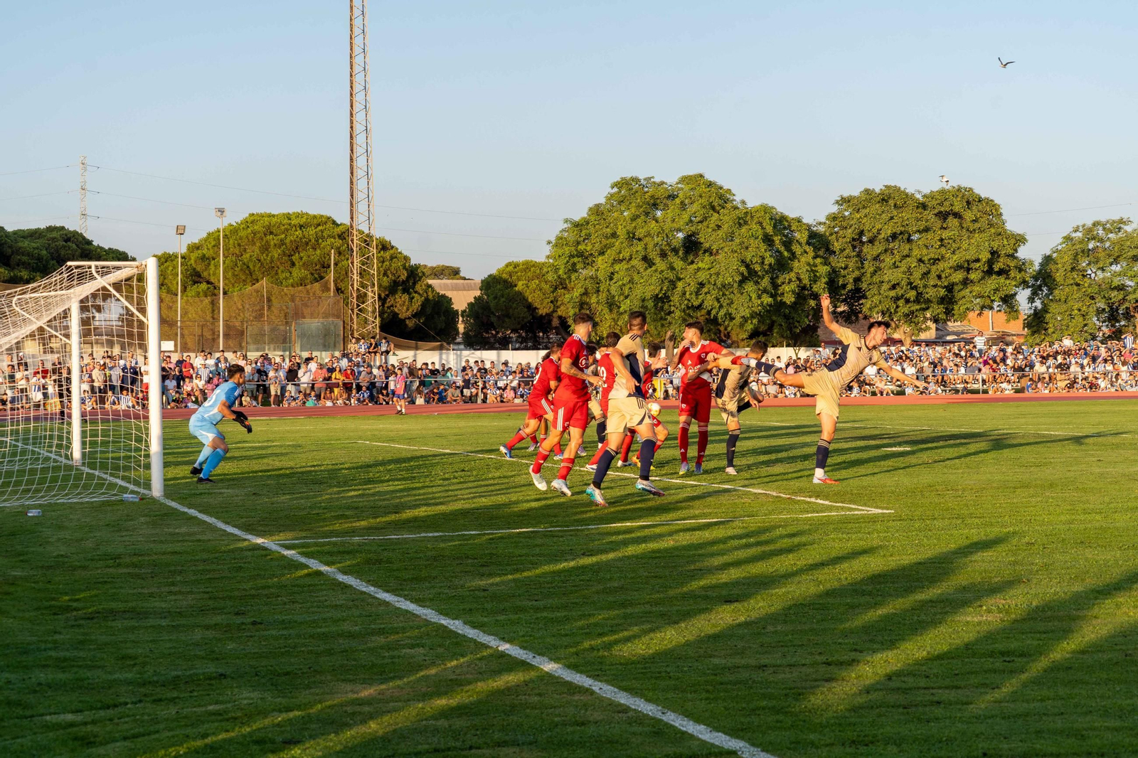 Imágenes del XXXIX Memorial Manuel González Rodríguez entre el Recreativo de Huelva - Sevilla Atlético