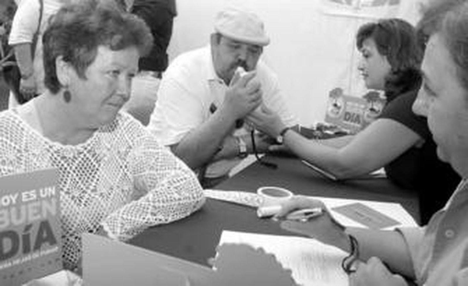 Decenas de fumadores se interesan por cómo dejarlo