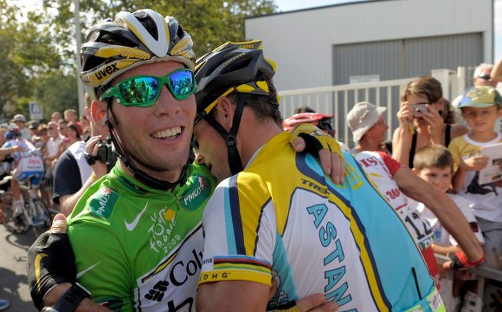 Cavendish gana la tercera etapa del Tour